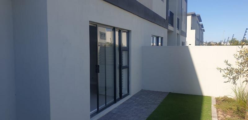 To Let 3 Bedroom Property for Rent in Sandown Western Cape